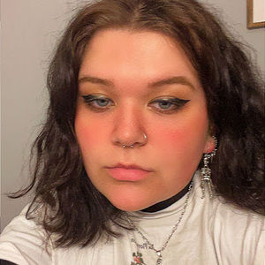 Meet your Posher, Maggie